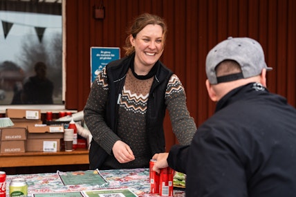 Volontärbarometern 2024: Trots ekonomiska utmaningar vill många bli volontärer